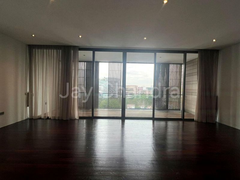 3 Bed Condo for Rent in  Lloyd Sixtyfive - Image 2